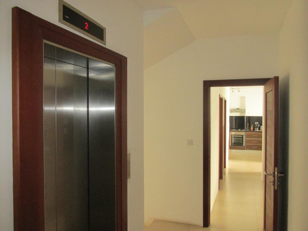 Mahina Sunset Heights Apartment Flic-en-Flacq Екстериор снимка